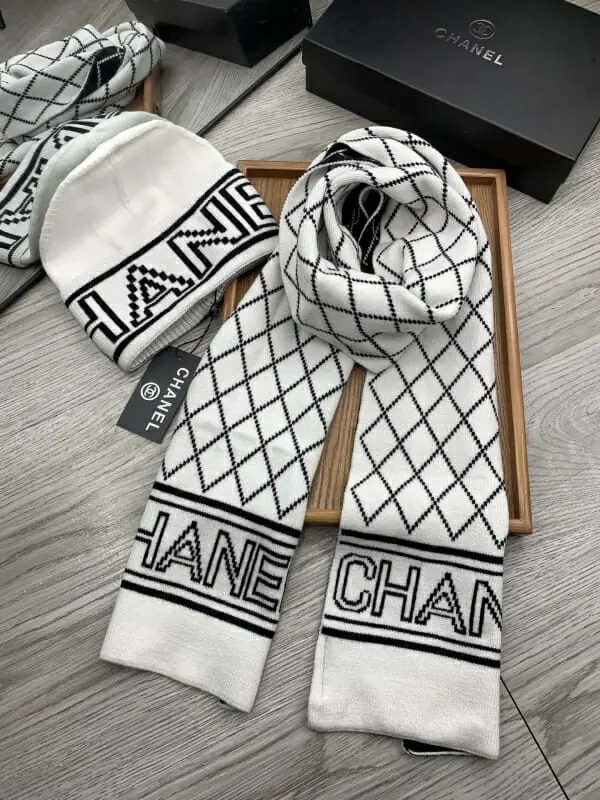 chanel hat and echapres set s_1260b6b4